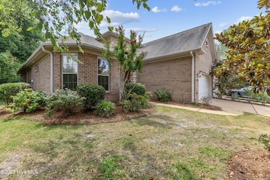 5913 Fayemont Ct, Wilmington, NC 28412 - photo 2