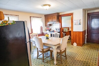 27 Grant St unit 27, Taunton, MA 02780 - photo 2