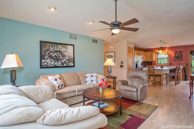 555 Oakwood Dr, Oregon, WI 53575 - photo 4