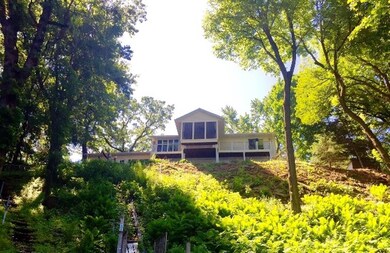 315 Shorewood Dr, Menomonie, WI 54751 - photo 2