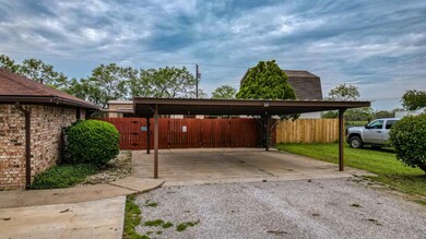 508 Palo Pinto St, Millsap, TX 76066 - photo 5