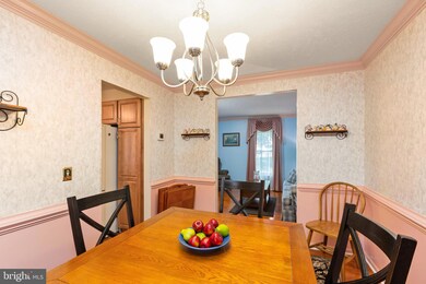 4689 Bonneville Ln, Woodbridge, VA 22193 - photo 7