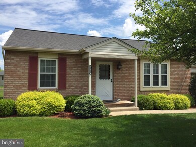 1312 Fairbourne Ct unit 1312, Lansdale, PA 19446 - photo 2