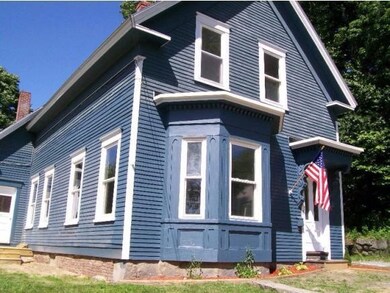 33 Russell St, Franklin, NH 03235 - photo 2