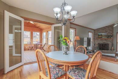 1235 Cromwell Ln, Naperville, IL 60564 - photo 2