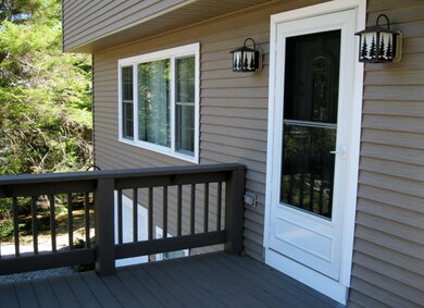 102 Loop Rd 007