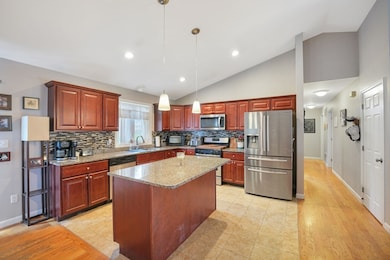 66 Bailey St, Fall River, MA 02724 - photo 6