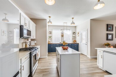 Upgraded appliances, refrigerator stays