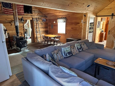 393 G P Loop Rd, Clarksville, NH 03592 - photo 6