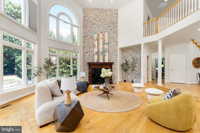 1445 Mayhurst Blvd, McLean, VA 22102 - photo 6