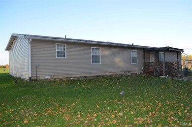 7614 E Sylvania Rd, Bloomfield, IN 47424 - photo 6