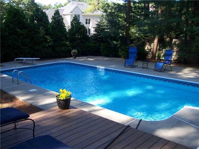 Swimming Pool/Hot Tub/Sauna.