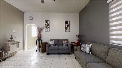 11803 Compton Ave, Los Angeles, CA 90059 - photo 4