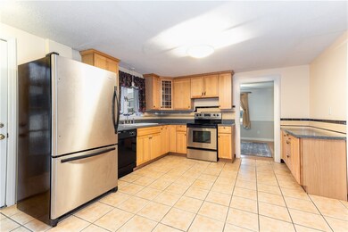 36 Vale Ave, Cranston, RI 02910 - photo 4