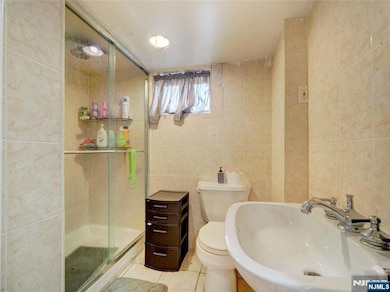 82 S Roosevelt Square, Englewood, NJ 07631 - photo 7