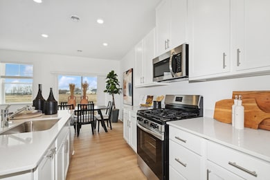 (Photo of model home)Socialize while making your favorite meal!