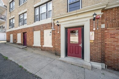 25 Roslyn St unit 11, Salem, MA 01970 - photo 2
