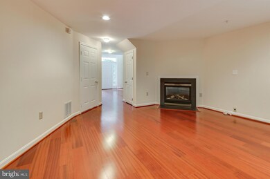 7312 Shady Glen Dr, Columbia, MD 21046 - photo 4