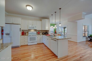 671 Chaucer Dr, Winterville, NC 28590 - photo 5