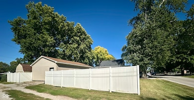 1201 4th St, Covington, IN 47932 - photo 7