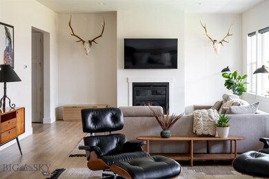 Welcome to 904 Halfpipe St