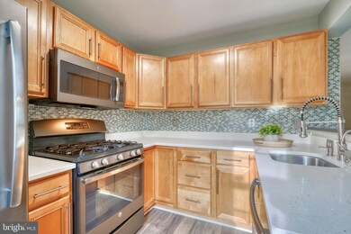 9111 Gracious End Ct unit T3, Columbia, MD 21046 - photo 5