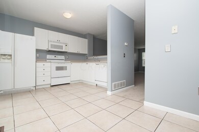 6469 Nottinghill Trail Dr unit 66469, Canal Winchester, OH 43110 - photo 3