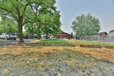 1175 Brookdale Ave, Medford, OR 97504 - photo 2