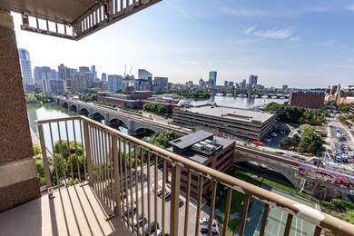 Regatta Riverview Residences unit 1607, Cambridge, MA 02141 - photo 4