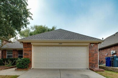 2909 Midstream Dr, Wylie, TX 75098 - photo 4