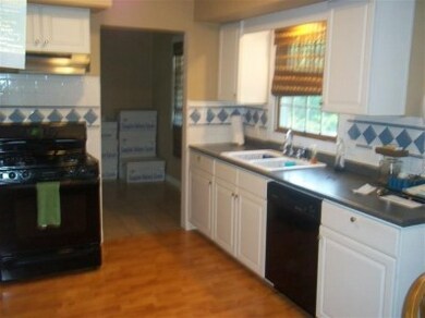 2666 S Morgan Dr, La Porte, IN 46350 - photo 4