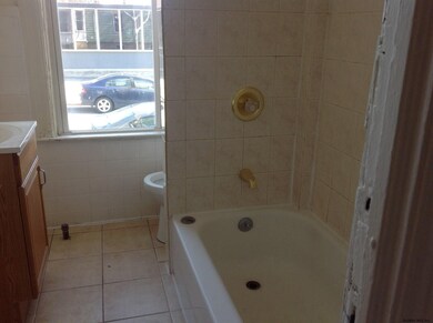 2 Dana Ave, Albany, NY 12208 - photo 7