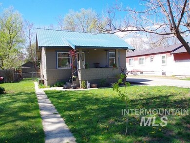 1073 W 5th St, Weiser, ID 83672 - photo 3