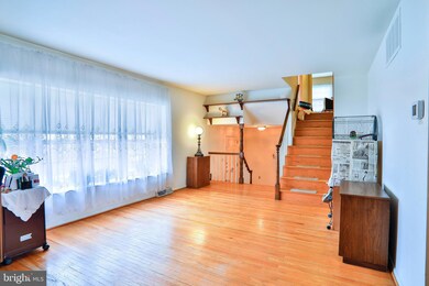 919 Doncaster Dr, West Deptford, NJ 08066 - photo 3