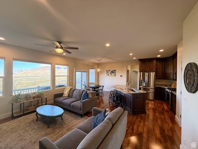 891 E 240 S, Tooele, UT 84074 - photo 3