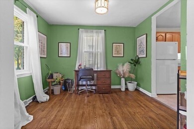 14-1846 Carlton Rd SW_14