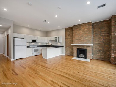 722 S Oakley Blvd unit 3, Chicago, IL 60612 - photo 3