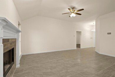 1053 Carriage Ln, Wylie, TX 75098 - photo 3