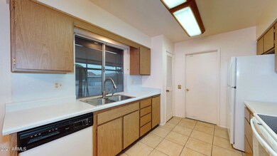 10013-W-Burns-Drive-Sun-City-Az-85351-11