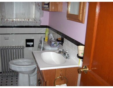 Bathroom. 1st floor bath