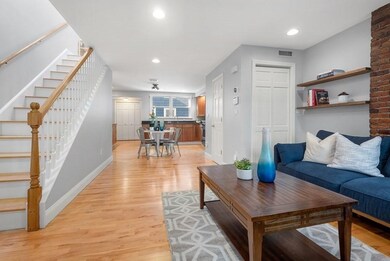 3 Mullins Ct unit 3, Cambridge, MA 02141 - photo 2