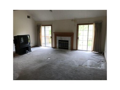 1305 NW Village #D Dr unit 1305-D, Blue Springs, MO 64014 - photo 6