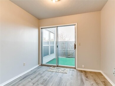 11305 Benttree Cir, Oklahoma City, OK 73120 - photo 7