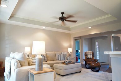 2912 Glencrest Dr, Owensboro, KY 42303 - photo 2