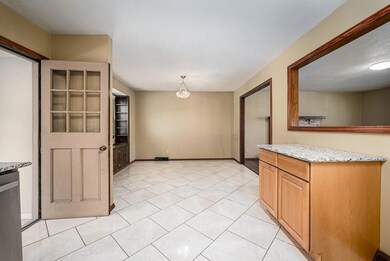 212 Highland Rd, Lansing, KS 66043 - photo 7