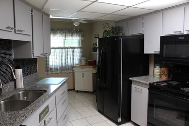 11014 W Thunderbird Blvd, Sun City, AZ 85351 - photo 5