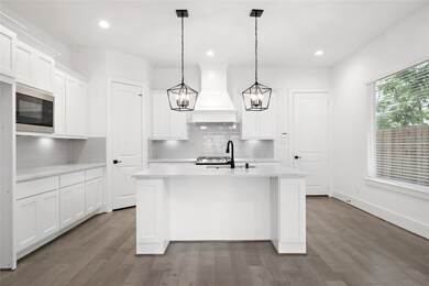 111 E 27th St unit B, Houston, TX 77008 - photo 7