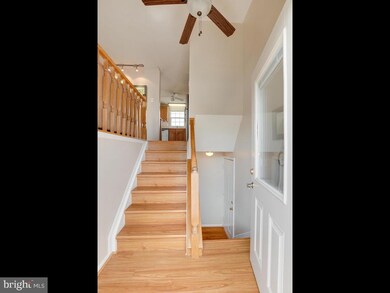 2102 Cross Trails Rd, Windsor Mill, MD 21244 - photo 3