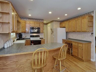 37 Bittersweet Trail, Leicester, NC 28748 - photo 6