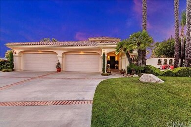 Spacious 4 Car Garage